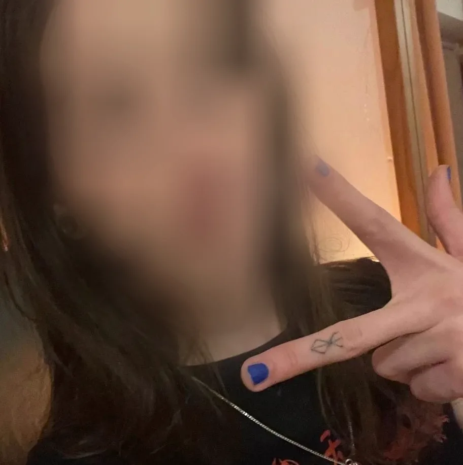 Amanda, 21