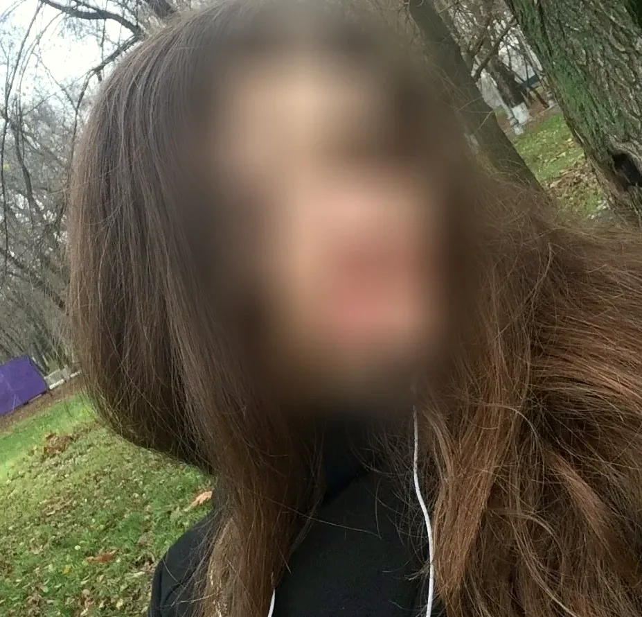Eva, 36