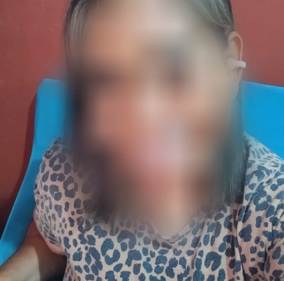 Ingrid, 36