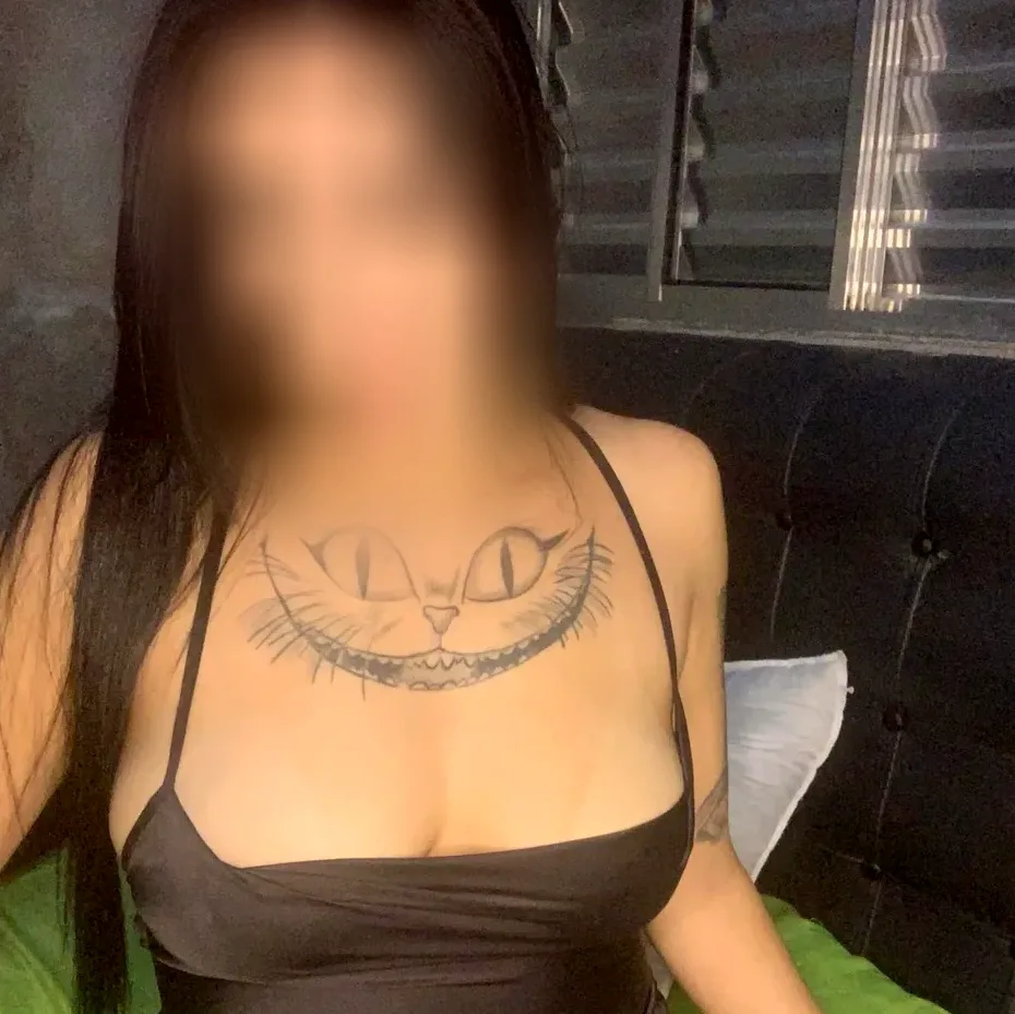 Jenny, 27