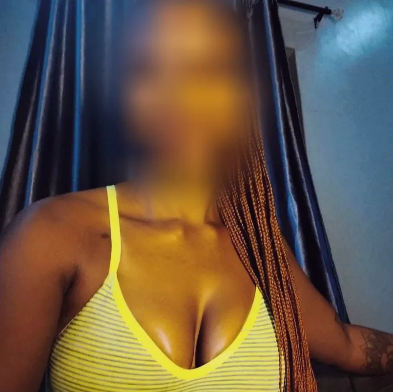Monica, 37