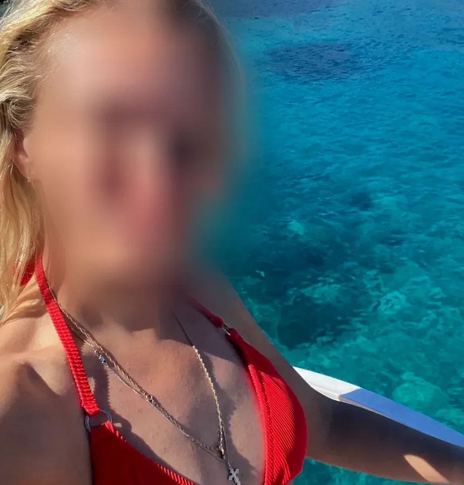 Thea, 39